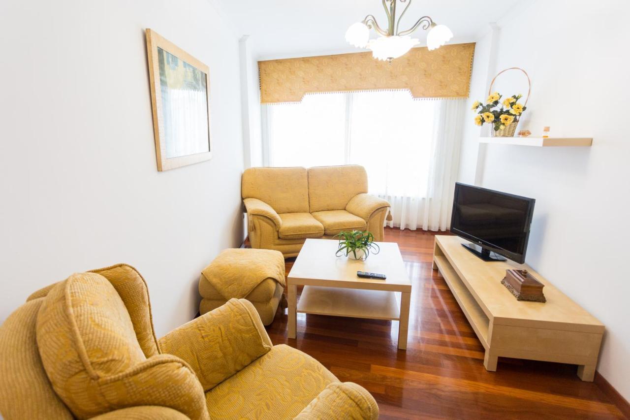 Appartamento Casa Goros II Melide Esterno foto