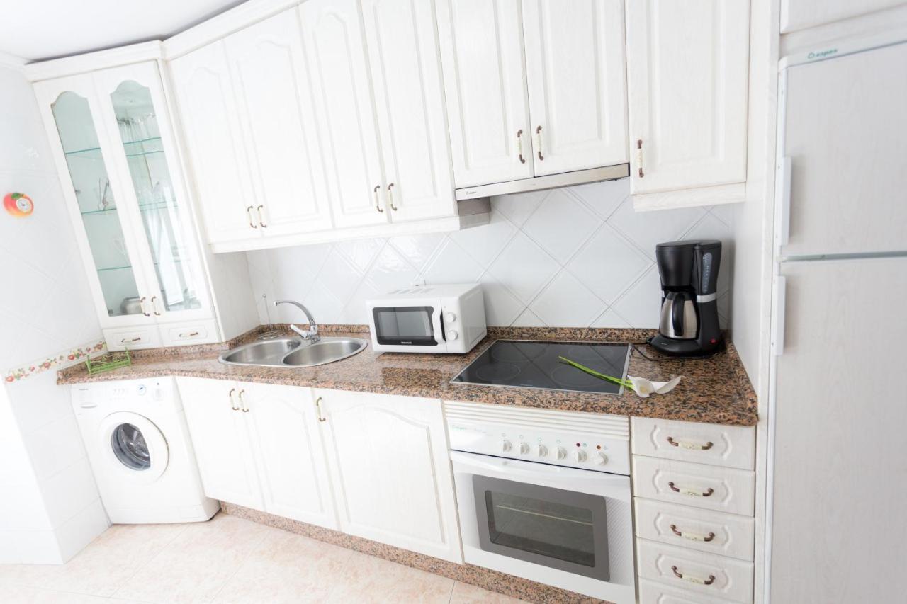 Appartamento Casa Goros II Melide Esterno foto