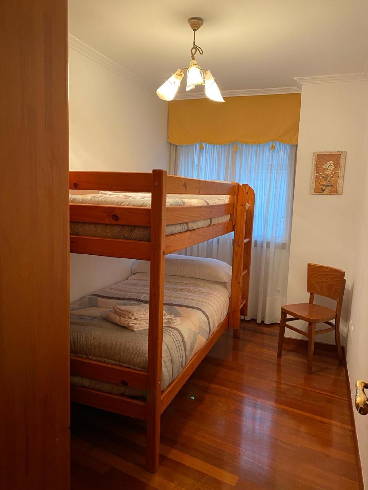 Appartamento Casa Goros II Melide Esterno foto